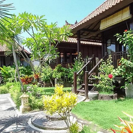 Perdana Homestay Lembongan Exterior photo